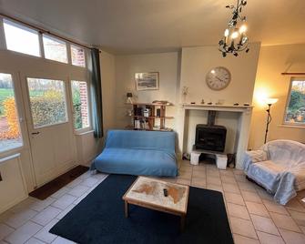 GITE DU HARAS ideal for lovers of the countryside and horses - Beauquesne - Sala de estar