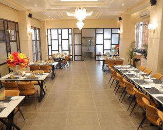 Vaishnav Hotel - Latur - Restaurant