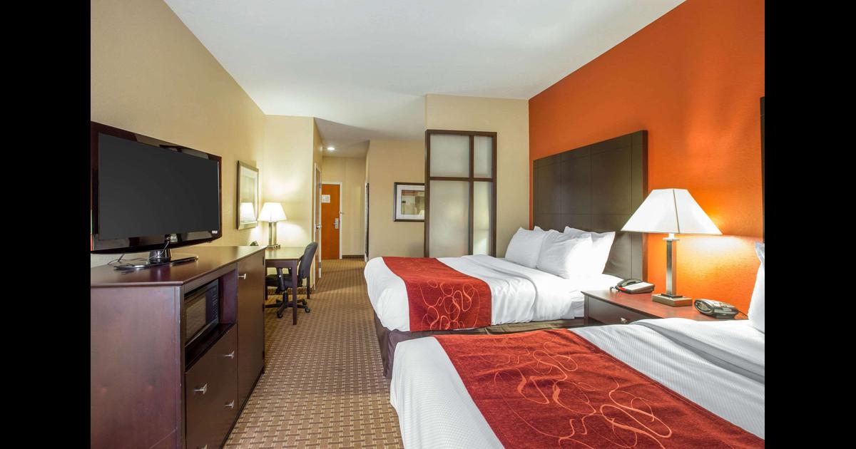 Comfort Suites Golden Isles Gateway 98 1 6 6 Brunswick Hotel Deals Reviews Kayak