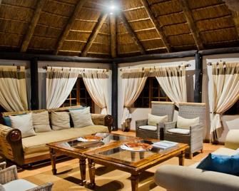 Entabeni Safari Conservancy - Mookgophong - Living room