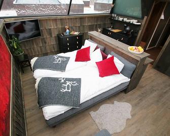 Aurora Pyramid Glass Igloos - Köngäs - Wohnzimmer