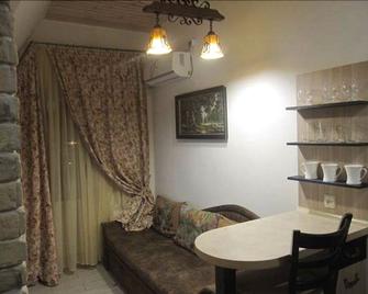 Mini-Hotel Glove House - Kremenchuk - Living room