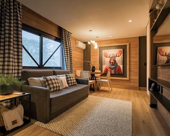 فندق ألبيستري - غرامادو - غرفة معيشة