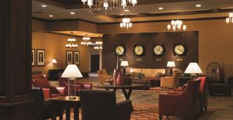 DoubleTree by Hilton Cincinnati Airport - Hebron - Sala de estar