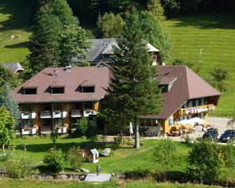 AKZENT Hotel Lawine - Todtnau - Building