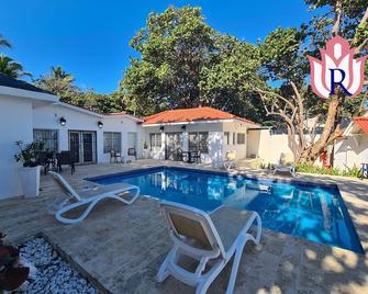 Villas Rossen - San Felipe de Puerto Plata - Piscina
