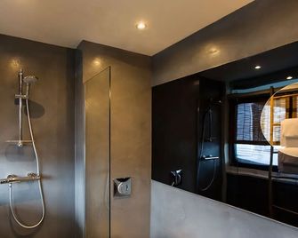 Sweets - Meeuwenpleinbrug - Amsterdam - Kylpyhuone