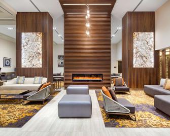 دبل تري باي هيلتون تورنتو أيربورت - تورونتو - ردهة