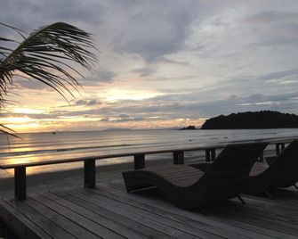 Cede Boutique Beach Resort - Ko Payam - Playa