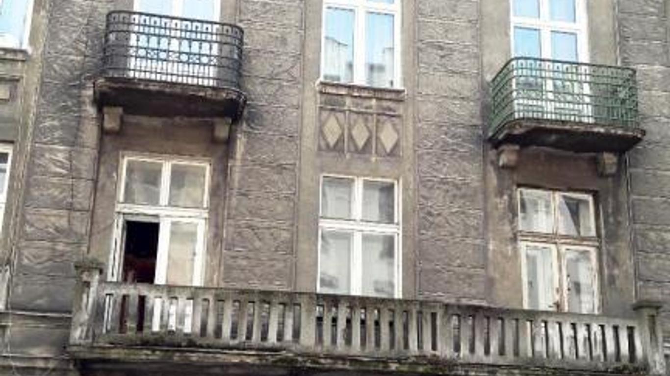 Metropolitan Apartments