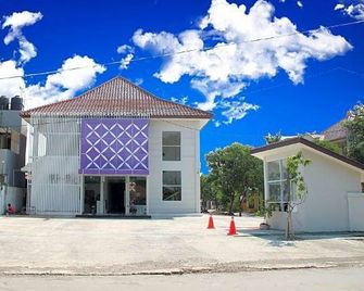 Smile Hotel - Cirebon - Edificio
