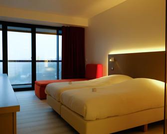 Corbie Lommel Ring - Lommel - Bedroom