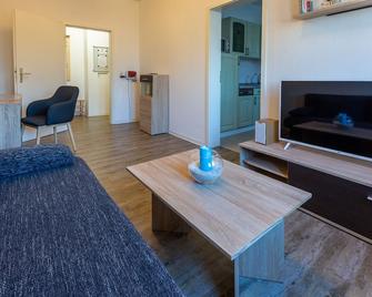 Gästewohnung Weißwasser City - Weißwasser - Wohnzimmer