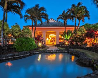 Hilton Vacation Club The Point at Poipu Kauai - Koloa - Pool