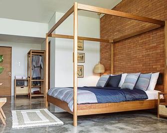 Yats Cocoon - Yogyakarta - Schlafzimmer