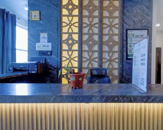 Fabhotel Sp Living Tree - Karīmnagar - Recepción
