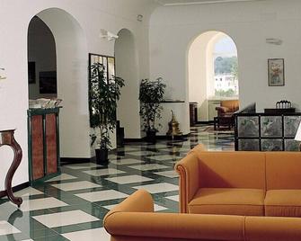 Grand Hotel Ischia Lido - Ischia - Vestíbul