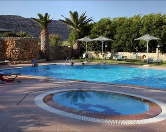 Matala Dimitris Resort - Matala - Piscine