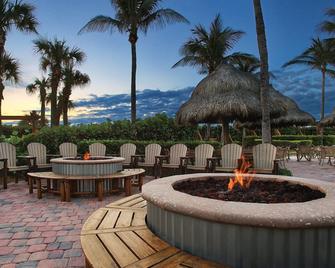 Marriott Ocean Pointe, Breathtaking two bedroom! Incredible Beach! - Palm Beach Shores - Terasa