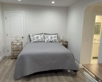 Inlaw Studio in Outer Mission/Cayuga Terrace Home - San Francisco - Bedroom