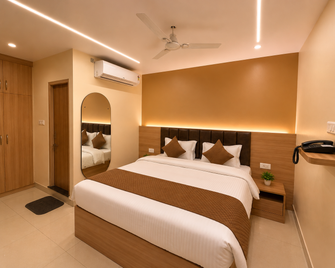 Hotel The Royal Awadh - Anora Kala - Bedroom