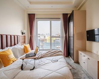 Lime Tree 1bhk Service Apartment Near Artemis Hospital Sector 52 Gurgaon - Gurugram - Chambre