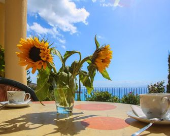 Garbis Villas & Apartments - Lourdata - Balkon