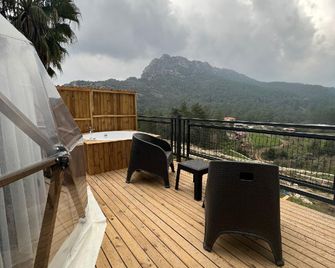 The Hill Glamping - Cirali - Balkon