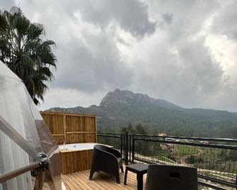 The Hill Glamping - Cirali - Balkón