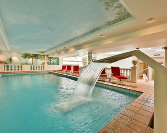 Hotel Amtsheide - Bad Bevensen - Pool