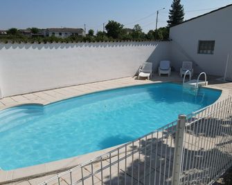 Gîte Caramolle, St Denis, Gard, Cévennes, 2 bedrooms, swimming pool, nature - Potelières - Piscina
