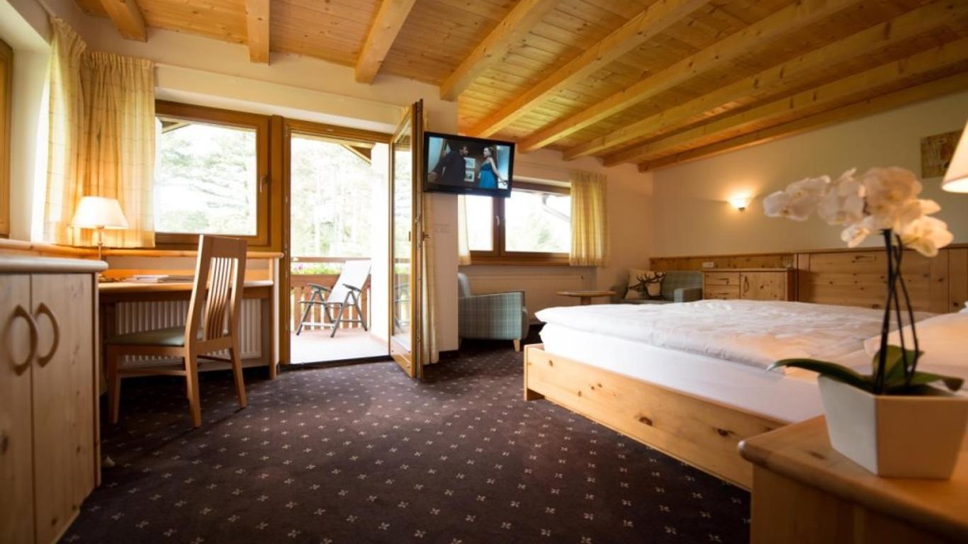 Hotel Pinei