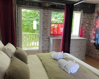 Le Maine N 5 Fleac - Logement Entier Avec 3 Suites Sdb - Balcon - Asnières-sur-Nouère - Habitación