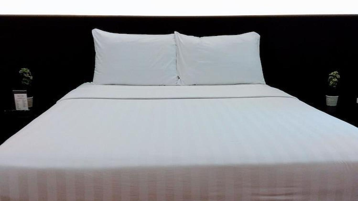 Top Star Hotel Oton