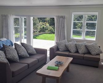 Waipu peace and privacy inland Waipu - Waipu - Living room