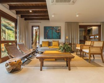 Santi Sabai Ibira - Um Refúgio às Margens da Lagoa - Imbituba - Living room