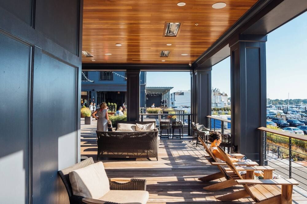 Hammetts Hotel - Newport