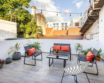 Casa Azul - Apartamento de 2 Pisos, 2Hab con Rooftop en Casco Antiguo - Panamá - Parveke