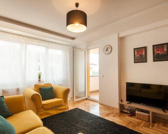 MIA - brand new apartment - Sarajevo - Living room