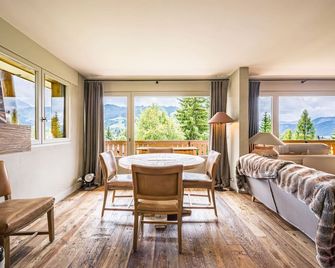 Apartment with balcony 10 min walk from the slopes - Megève - Ruokailuhuone