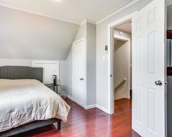 Long Island Duplex By Airport & Train - Valley Stream - Bedroom