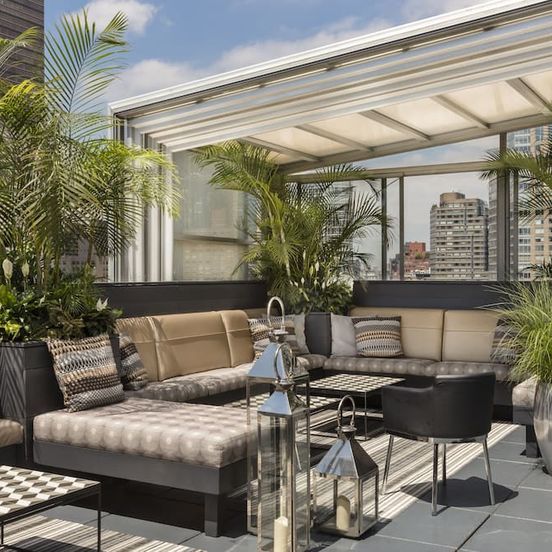 Empire Hotel image 1