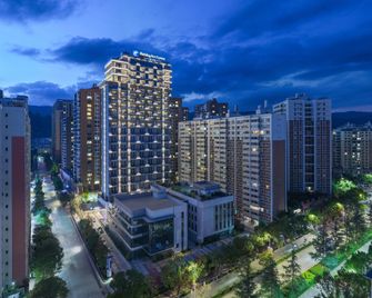Holiday Inn Express Kunming Yiliang Center By IHG - Kchun-ming - Budova