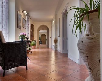 Casa Manzella - Terrasini - Pasillo