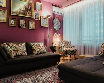 Apartman Banja Luka Central & Parking - Banja Luka - Wohnzimmer