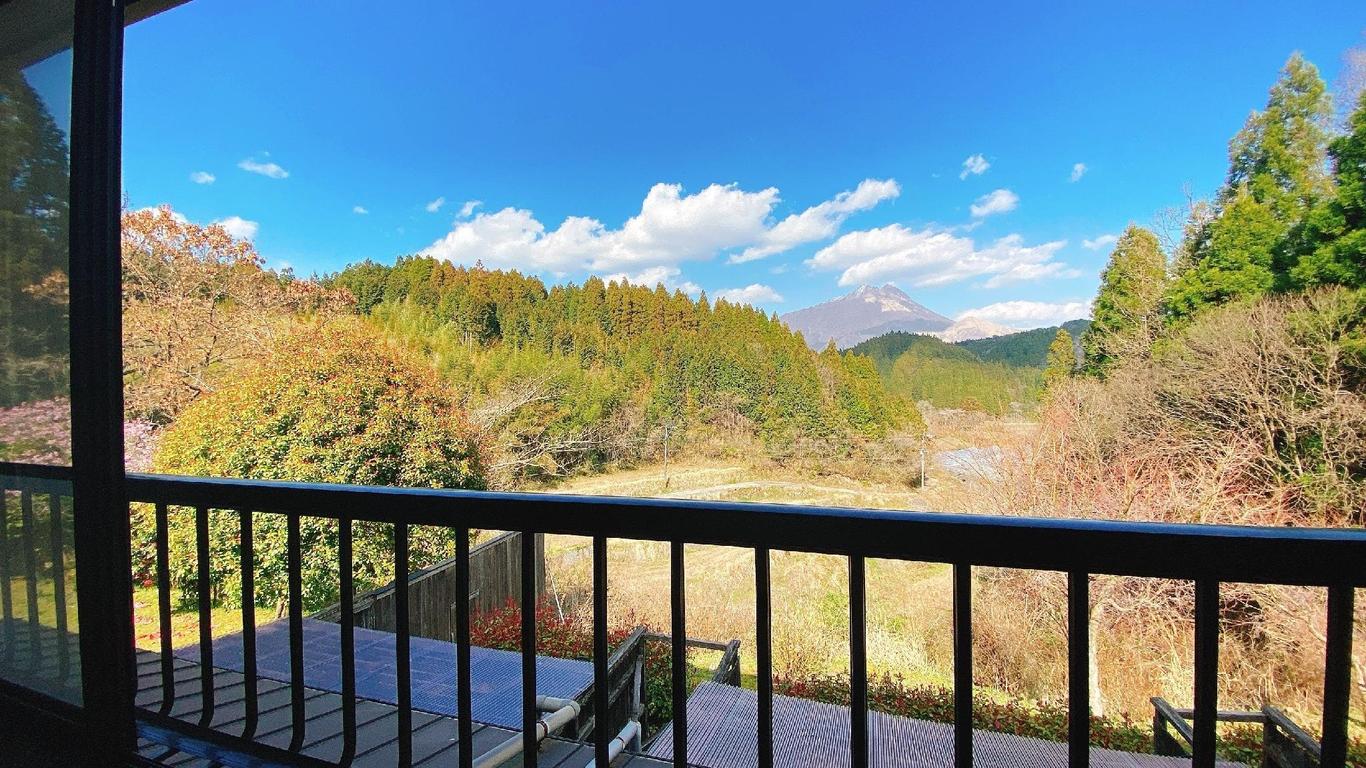 يوفو نو أويادو هوتارو