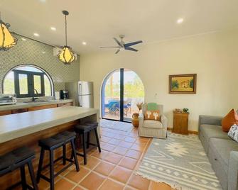 Near Beach Casita With Firepit - Los Barriles - Sala de estar