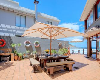 Oppiesee Selfcatering Apartments - George - Patio