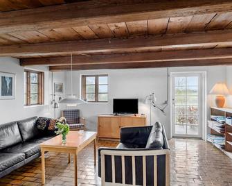 Beautiful Home In Vordingborg With Wifi - Vordingborg - Living room