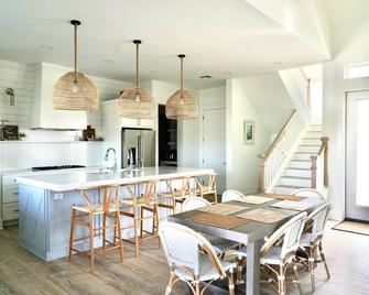 New Waterfront Luxury House, Boat Lift, Fishing Dock, Swimming Pool, Great Views - Port O'Connor - Comedor